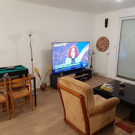 Bel Appartement Disponible Conflans-Sainte-Honorine Exterior foto